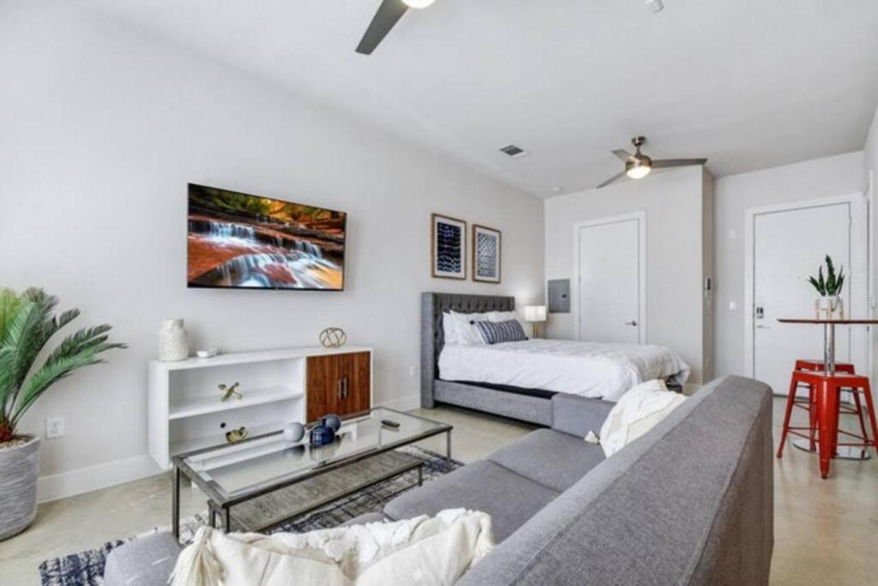 Vibrant Downtown Studio Wifi Pool Gym سان أنطونيو المظهر الخارجي الصورة